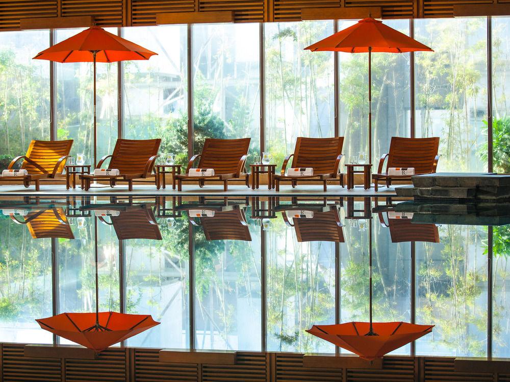 Renaissance Wuhan Hotel Екстер'єр фото
