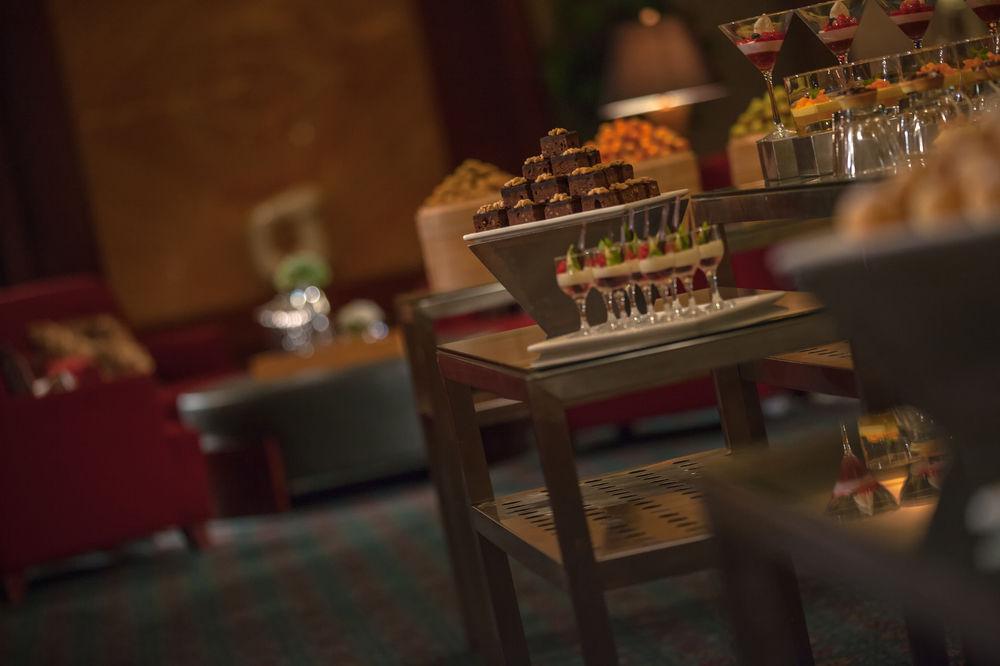 Renaissance Wuhan Hotel Екстер'єр фото