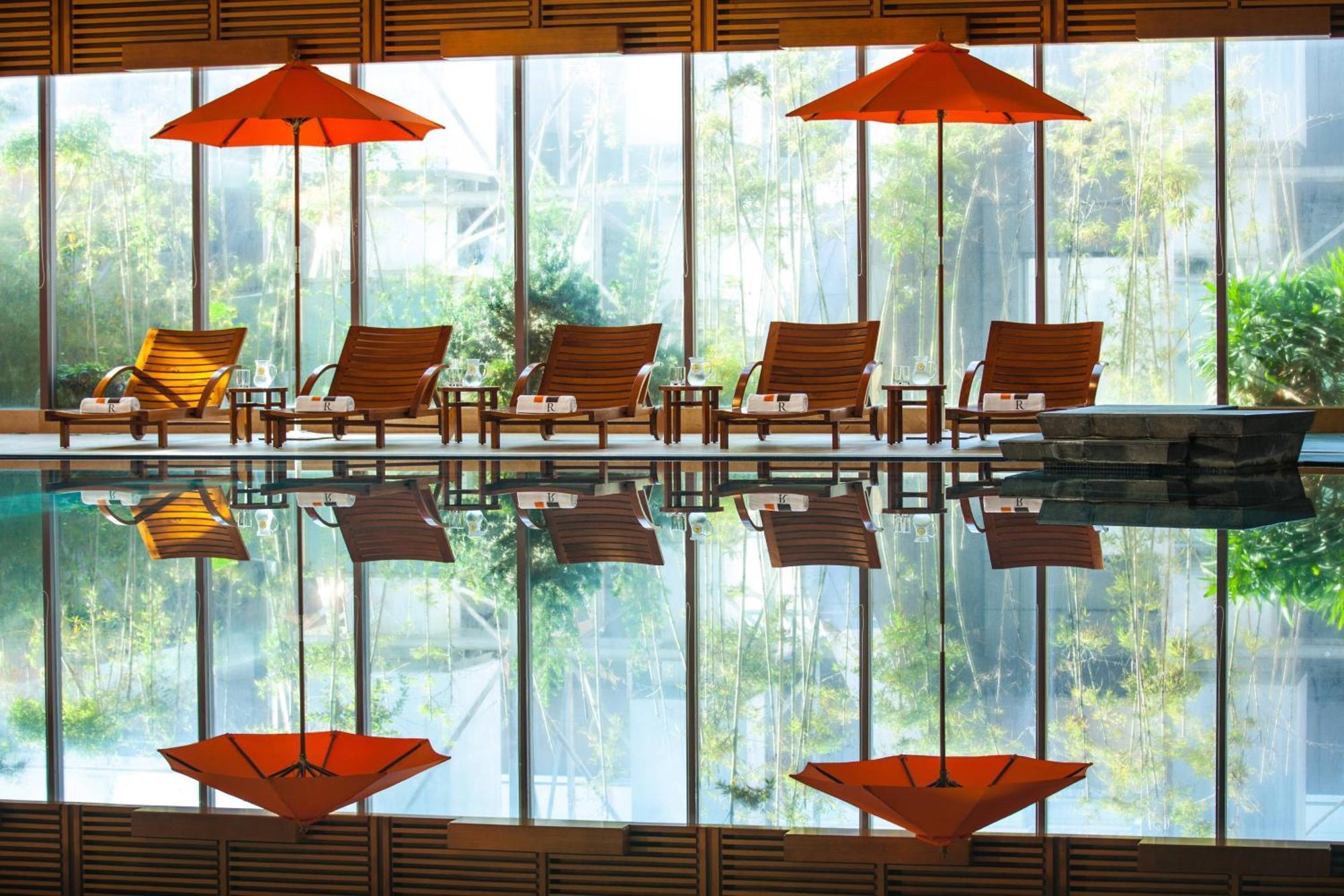 Renaissance Wuhan Hotel Екстер'єр фото