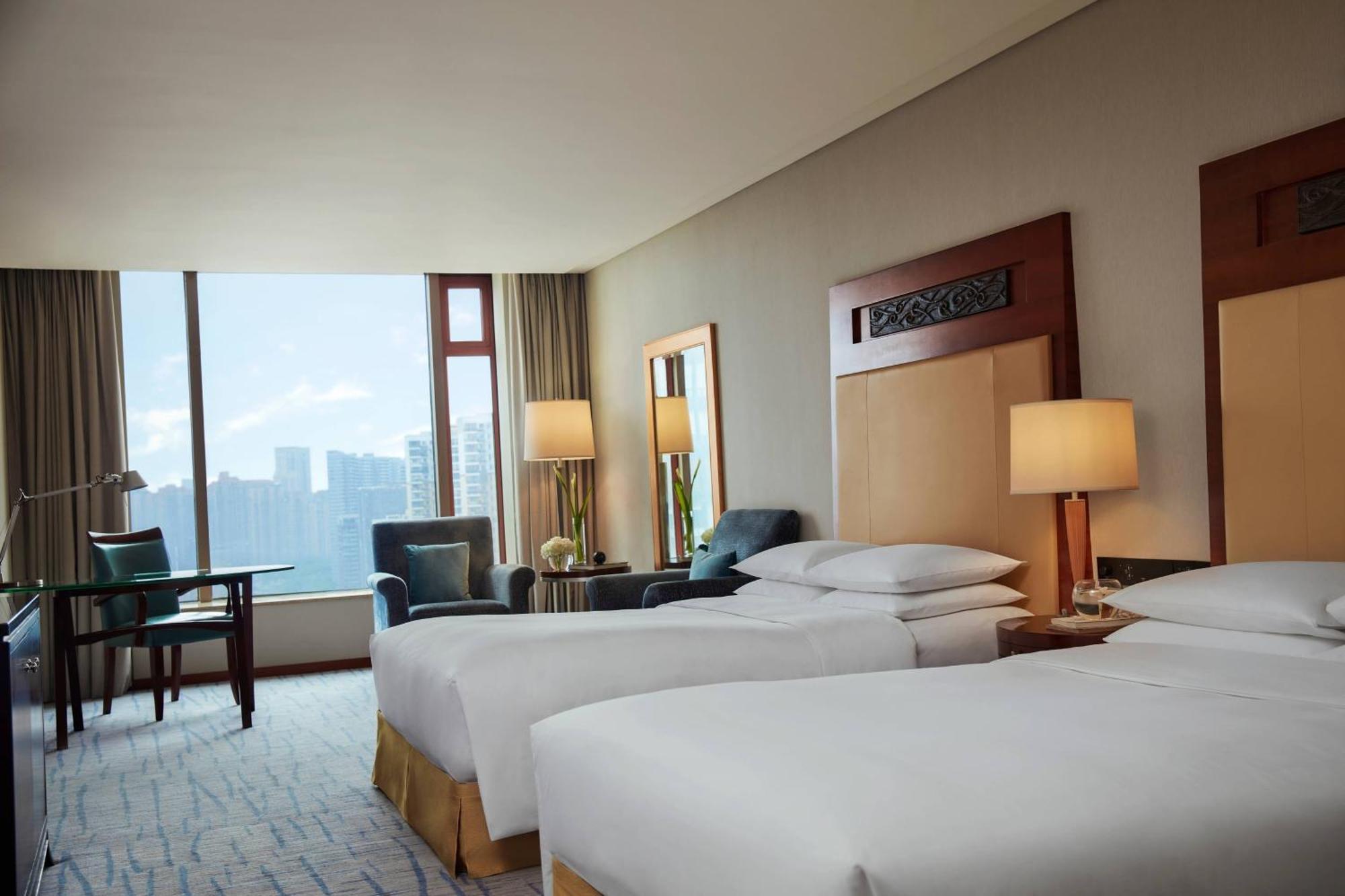 Renaissance Wuhan Hotel Екстер'єр фото