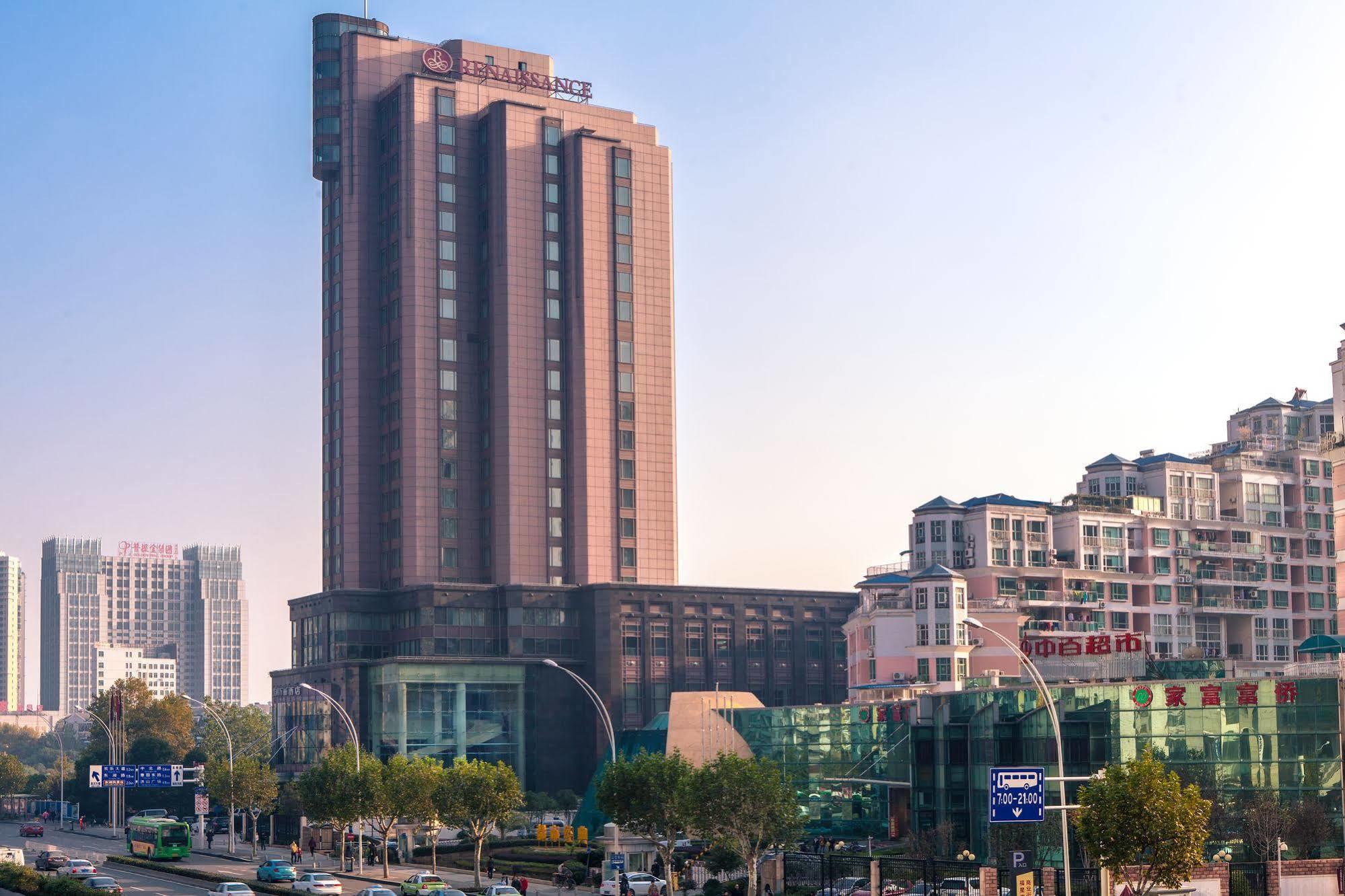 Renaissance Wuhan Hotel Екстер'єр фото