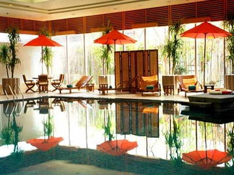 Renaissance Wuhan Hotel Екстер'єр фото